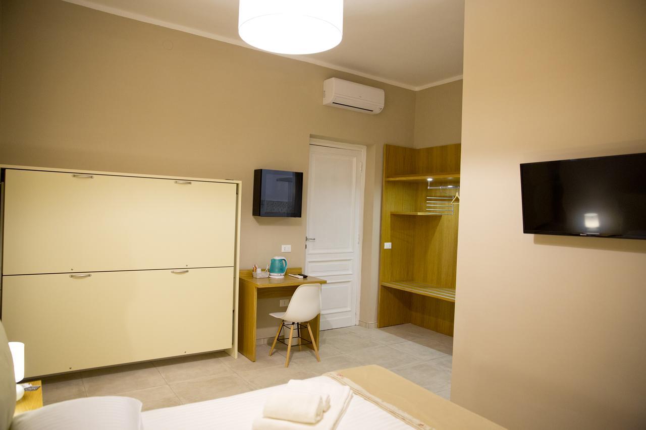 Svevo Bed & Breakfast Cosenza Bagian luar foto