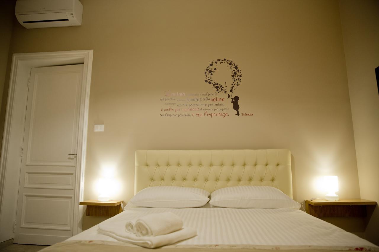 Svevo Bed & Breakfast Cosenza Bagian luar foto
